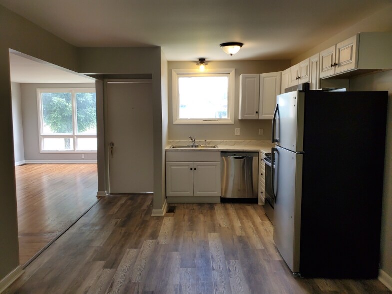 Building Photo - 3829 Crouch Dr