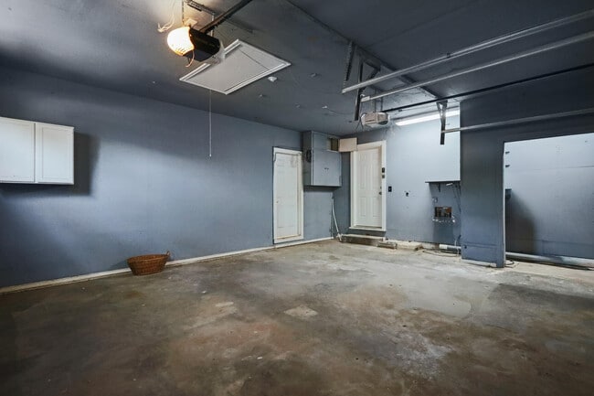 Building Photo - 2826 58th St