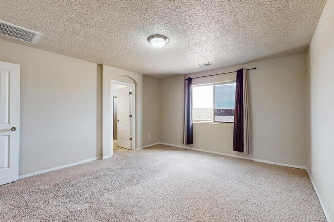 Building Photo - 221 Landing Trail