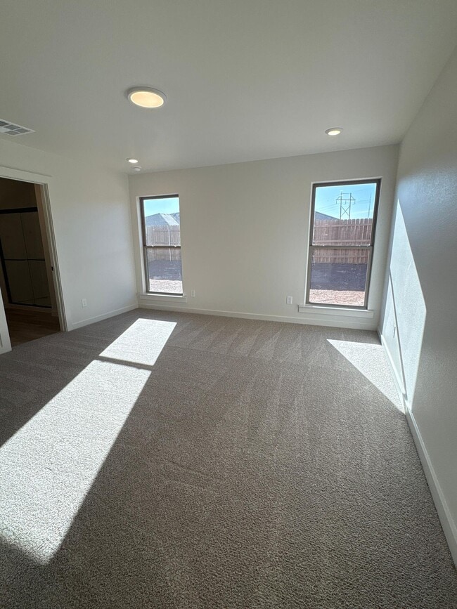 Building Photo - 6302 Virginia Ave