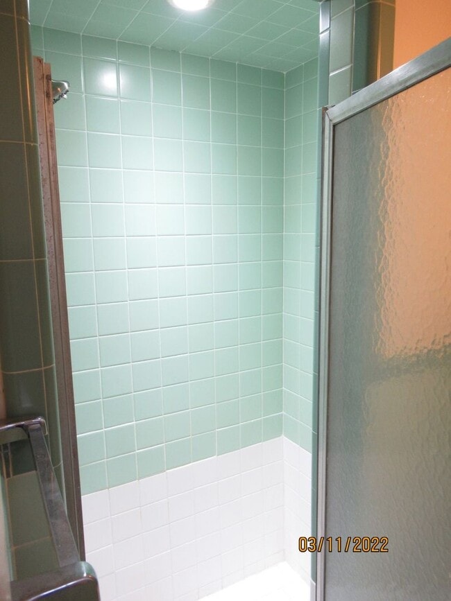 Building Photo - (Alice Drive Schools)- 3 Bedroom, 2 Bath S...