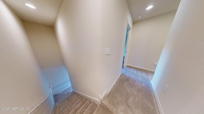 Building Photo - 13950 Berryview Rd