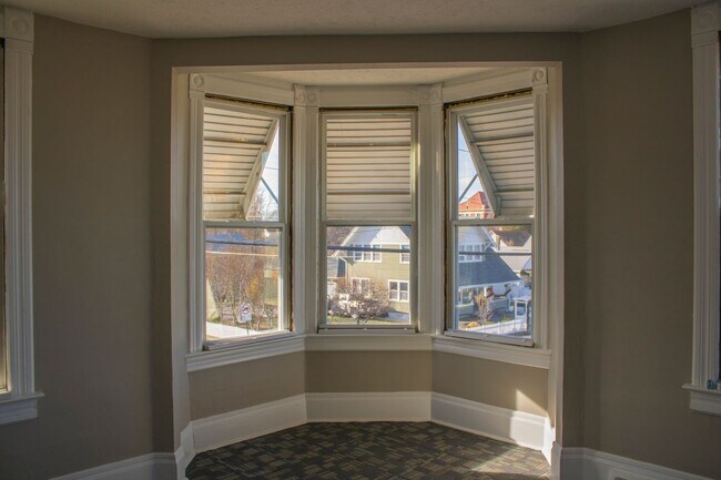 Building Photo - Pistachio Rentals (1618 Martha St)