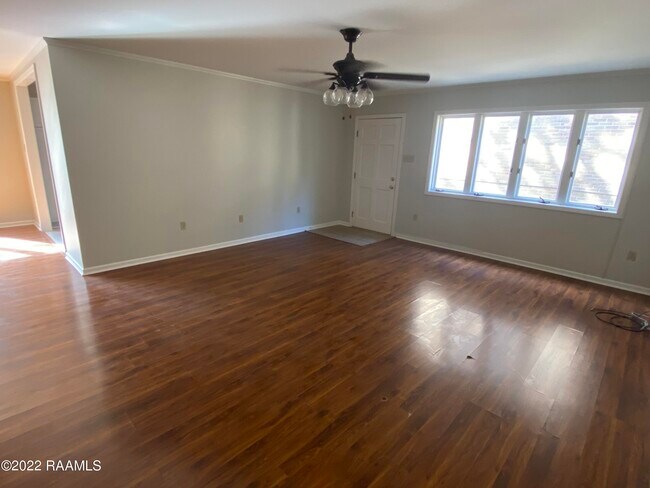Building Photo - 32 Audubon Oaks Blvd