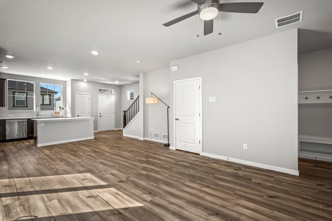 Building Photo - 6335 Laud Pt