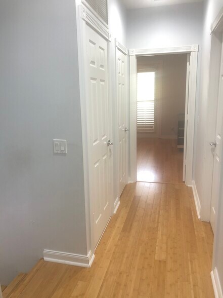 Building Photo - 7733 Bergamo Ave