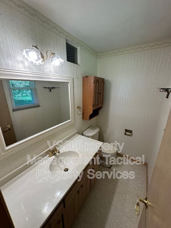 Building Photo - 6188 Cabrini Ln