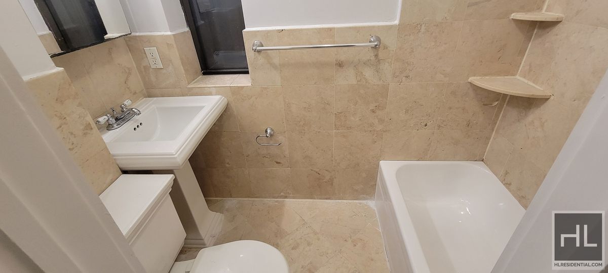 Building Photo - E 13TH ST.