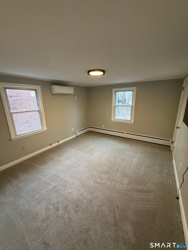 Building Photo - 37 Caya Ave