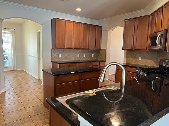 Building Photo - 15107 Magnoliabough Pl