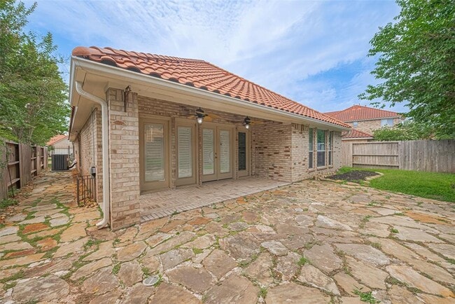 Building Photo - 17 Peach Tree Ct