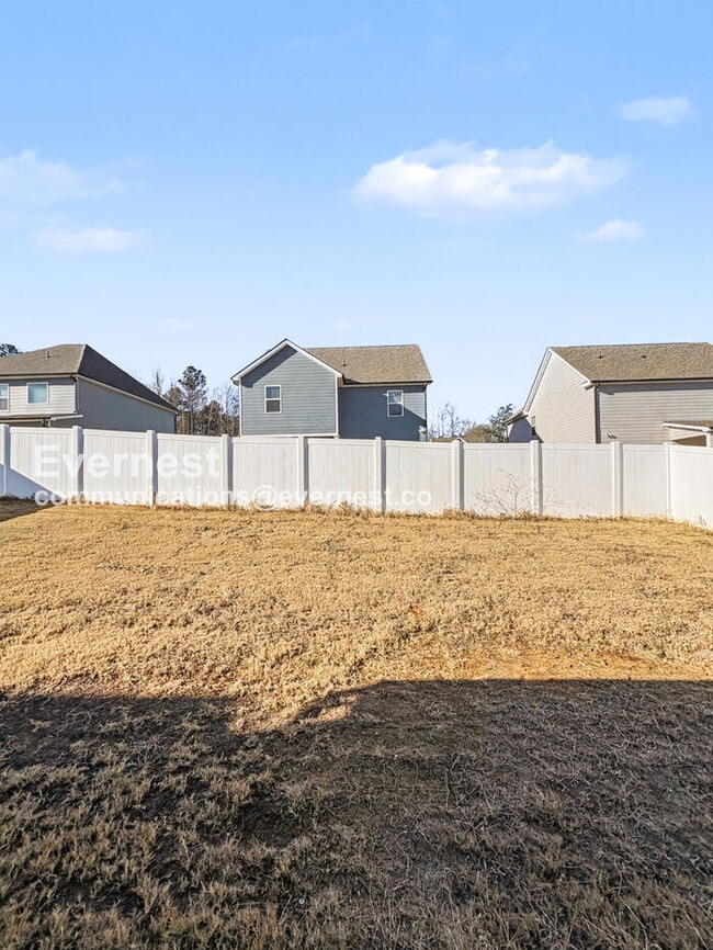 Building Photo - 320 Bertha Honey Stewart Dr