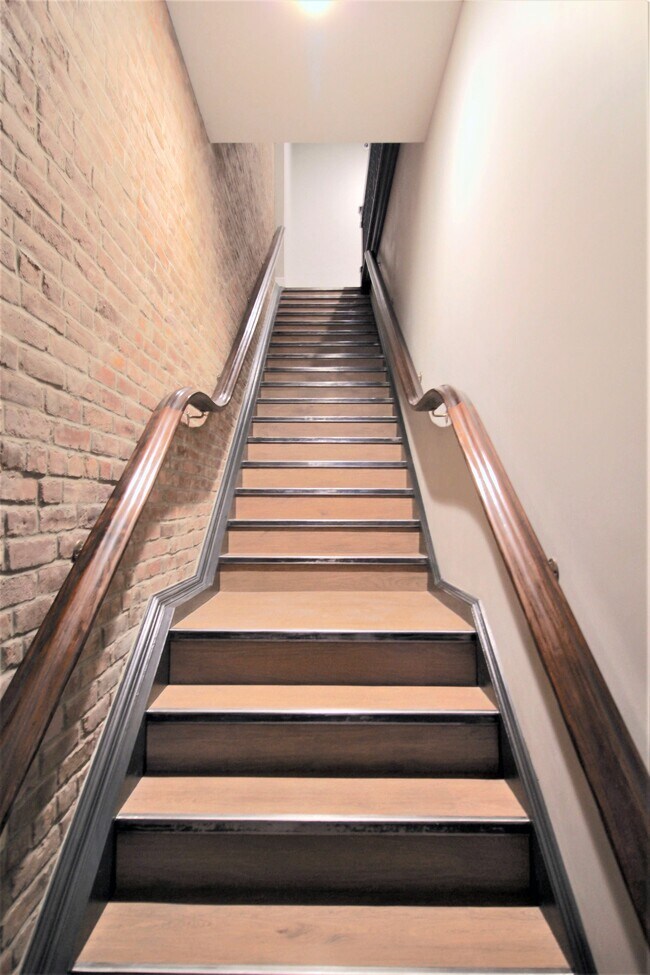 Building Photo - 101 Avenue A