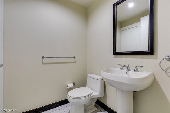 Building Photo - 2700 Las Vegas Blvd S