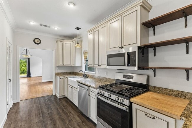 Building Photo - 364 Ponderosa Loop