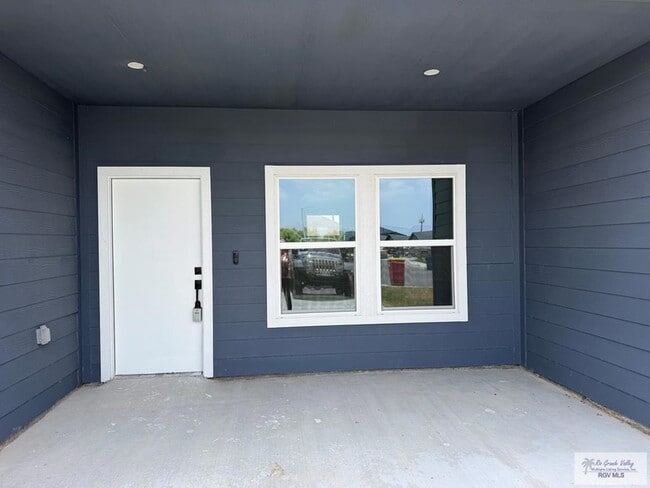 Building Photo - 5160 Alexa Rd