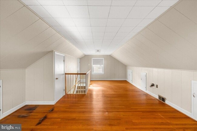 Building Photo - 312 Shawnee Ave