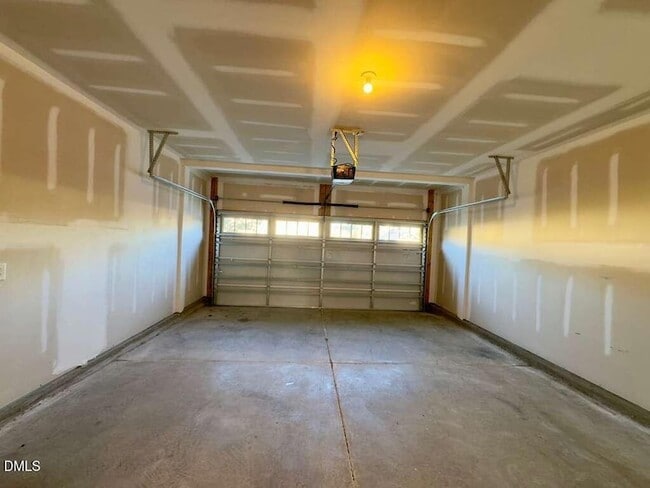Building Photo - 3233 Retama Run