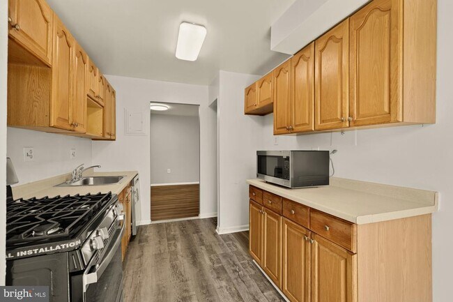 Building Photo - 5614 Bismach Dr