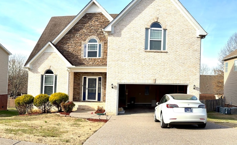 Building Photo - 1006 Kyle Rd