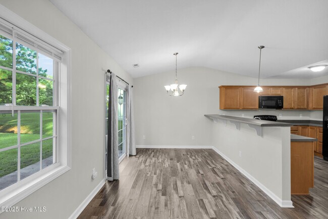 Building Photo - 152 Crooked Run Dr