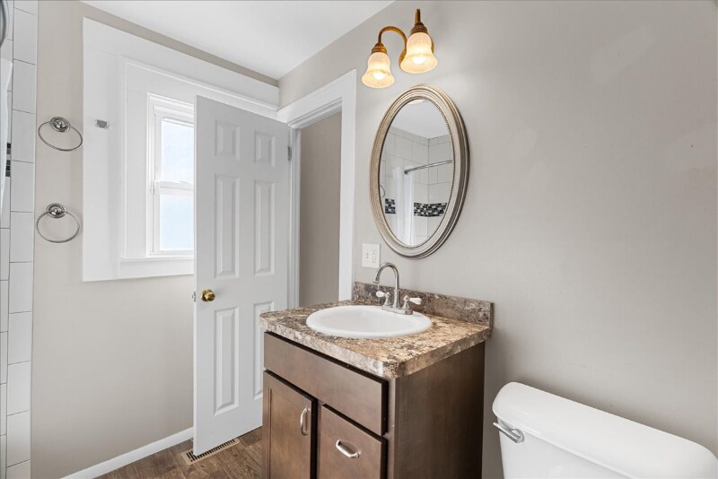 Building Photo - 412 W Genesee St