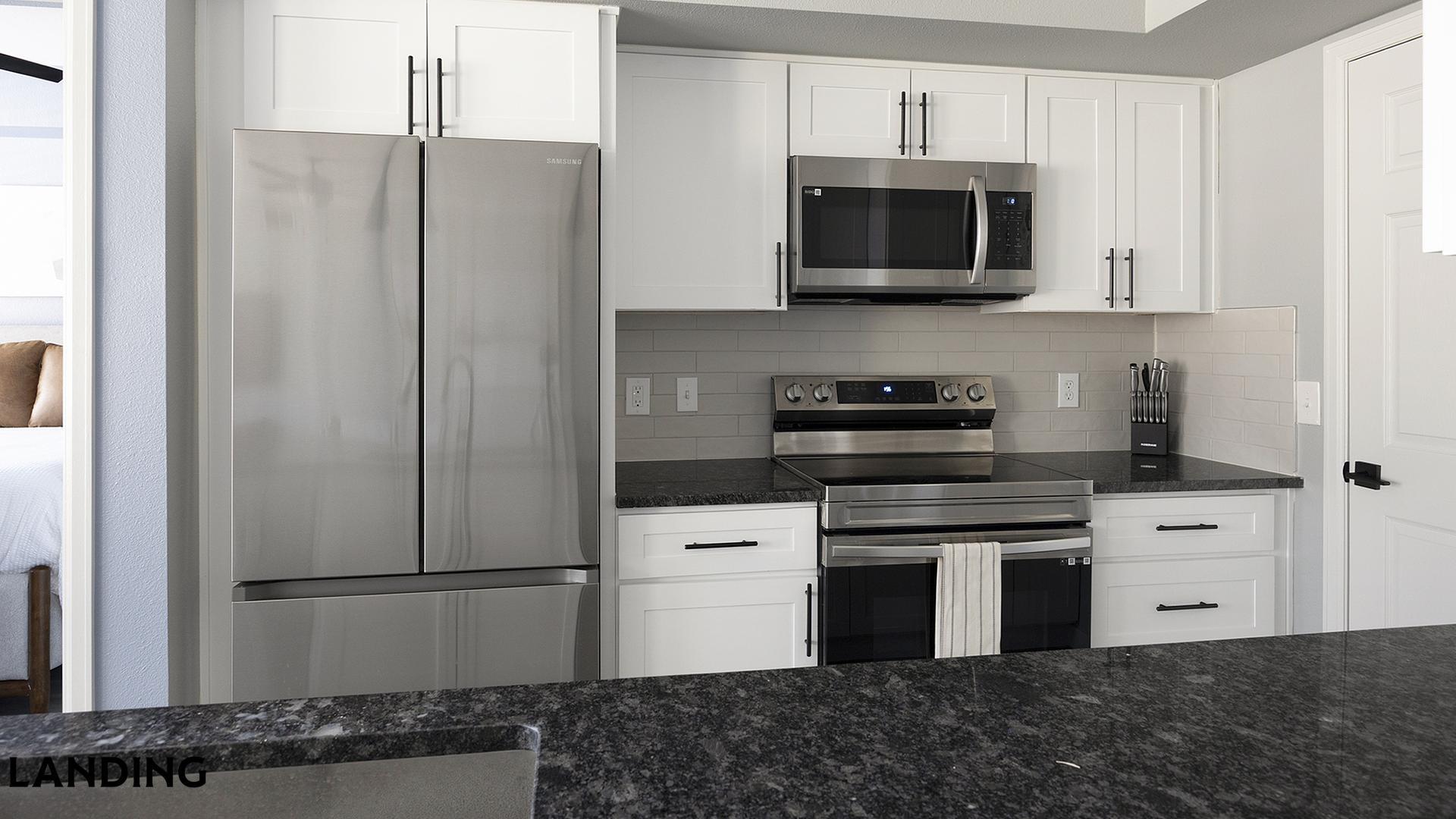 Building Photo - 901 Colorado Blvd