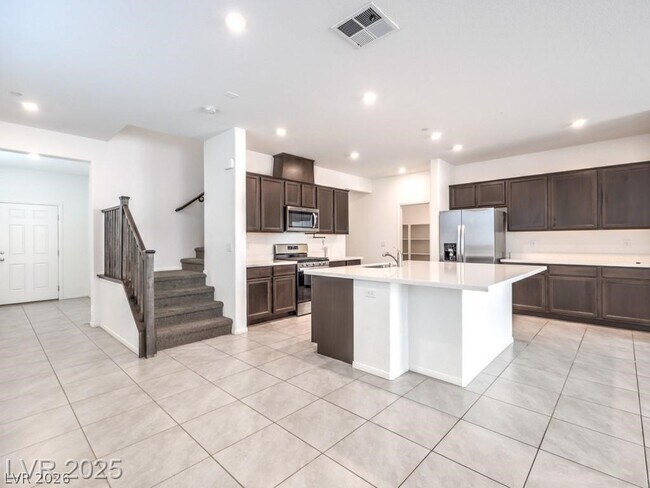 Building Photo - 6130 Sinks Canyon Ave