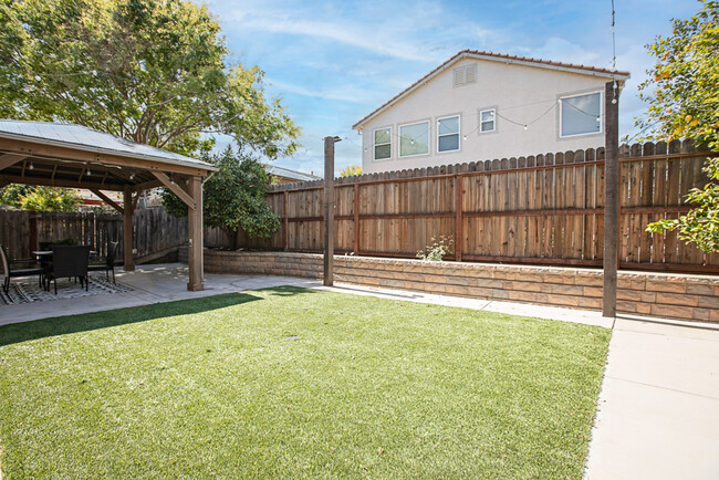 Building Photo - 563 Veneto Ct