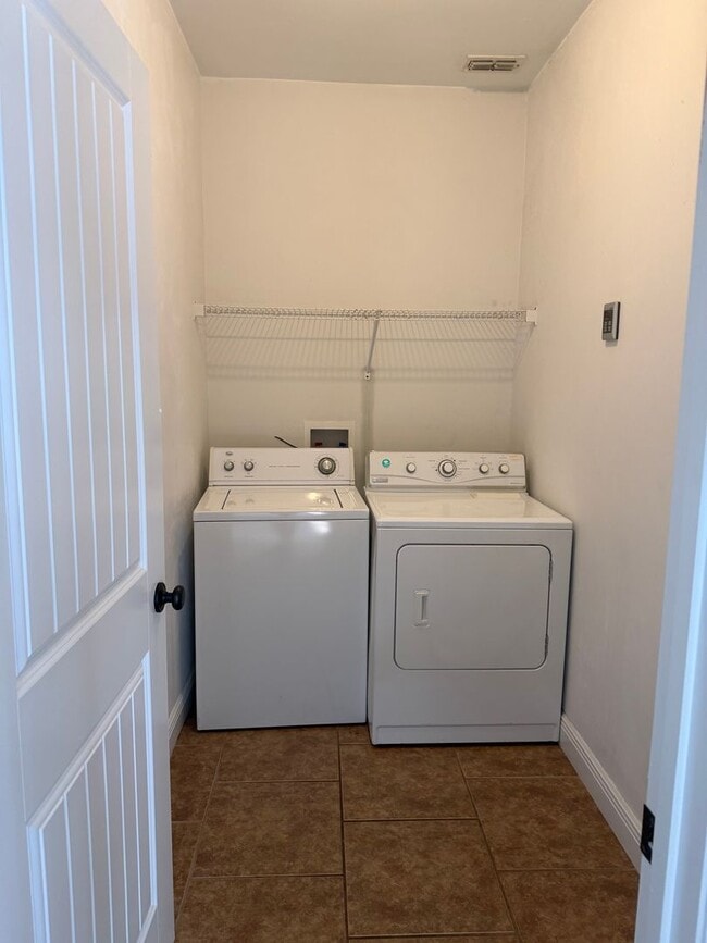 Building Photo - 4/4 HOUSE BY DOAK CAMPBELL STADIUM