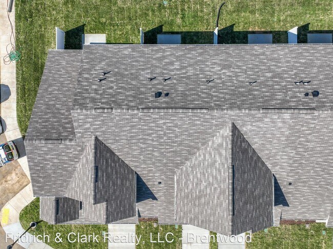 Building Photo - 3 br, 2.5 bath House - 728 Mickelson Way