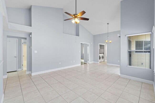 Building Photo - 110 Parkwood Dr
