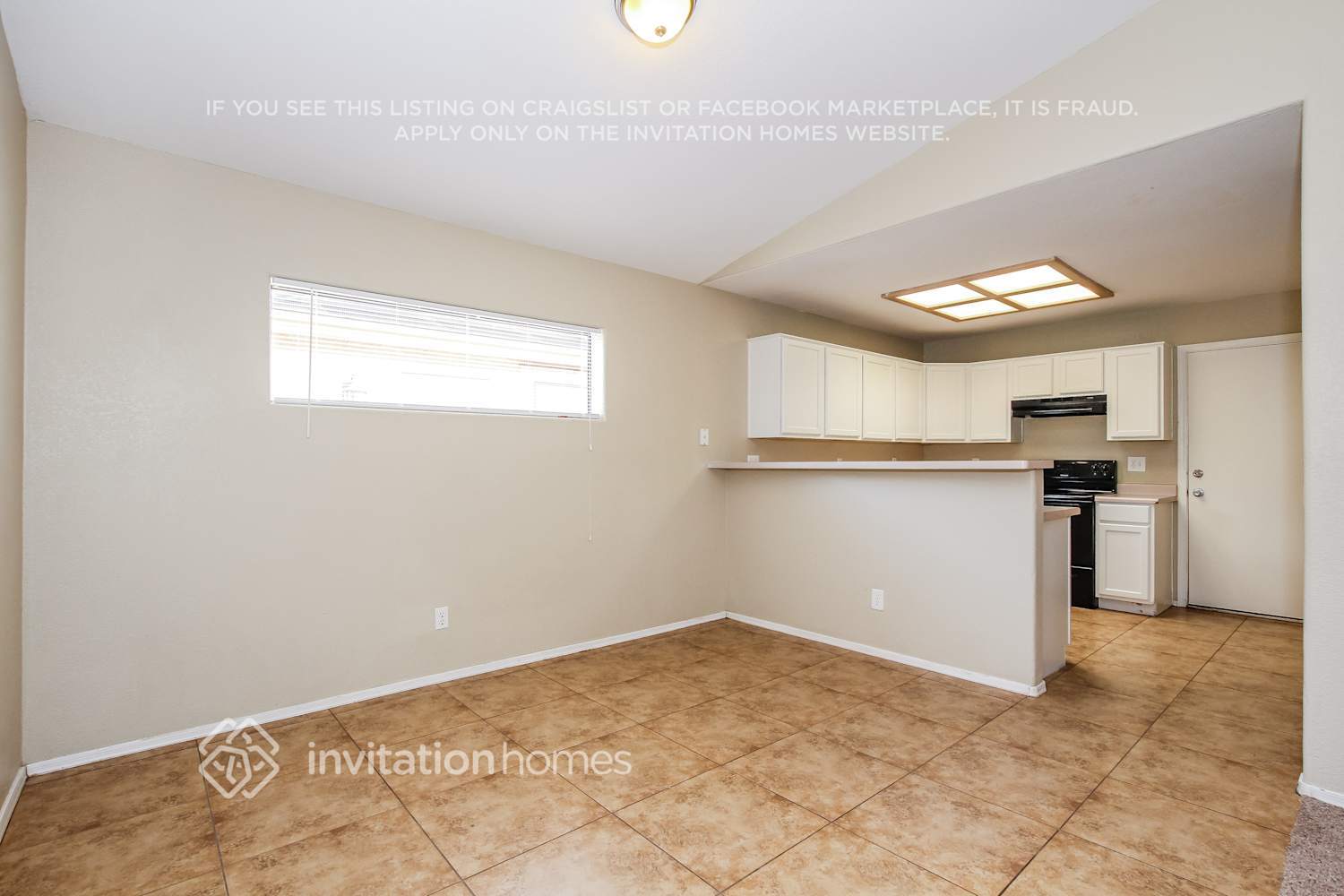 Building Photo - 11234 N 81st Ave