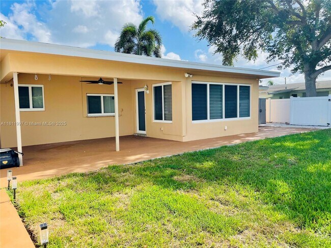 Building Photo - 8520 NW 15th St
