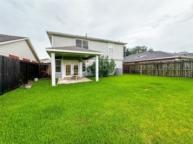 Building Photo - 5739 Westminster Village Dr