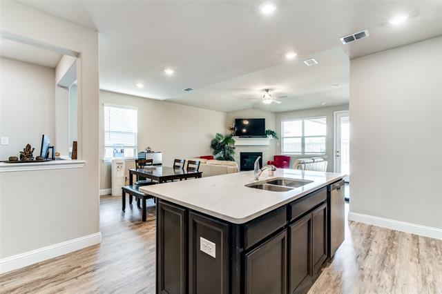 Building Photo - 7201 Bronco Blf