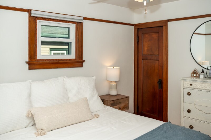 Building Photo - 539 N 53rd St