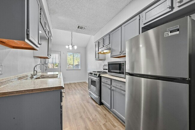 Building Photo - 7604 Woodstone Cove