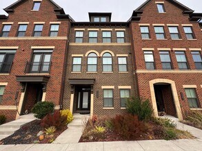 Building Photo - Stunning 4 Level 4 Bed 3/2 Bath Home With Balcony And Deck In Westmoore At Moorefield