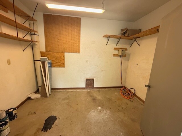 Building Photo - 897 Cornell Ct