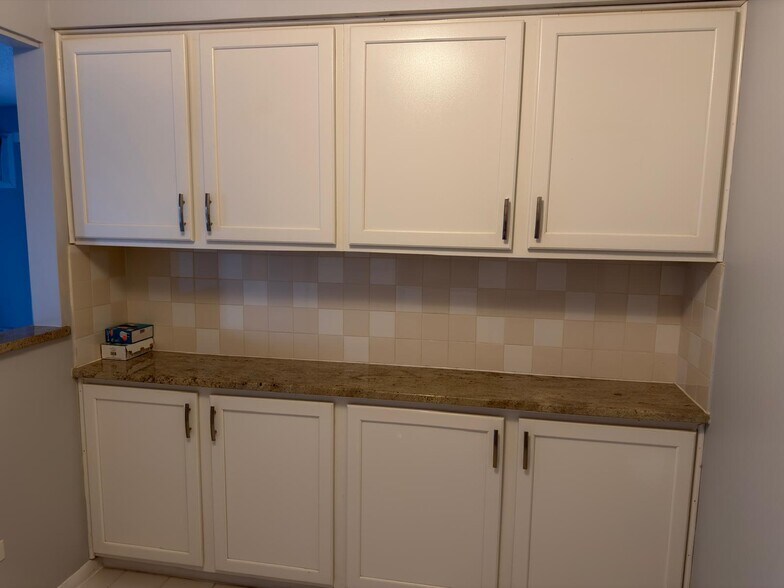Building Photo - 1008 Centurion Ln
