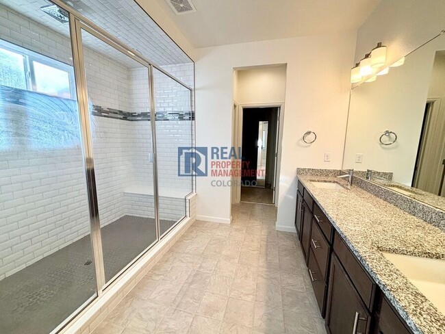 Building Photo - 4662 High Mesa Cir