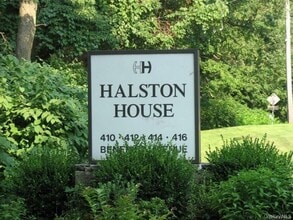 Building Photo - 412 Benedict Ave