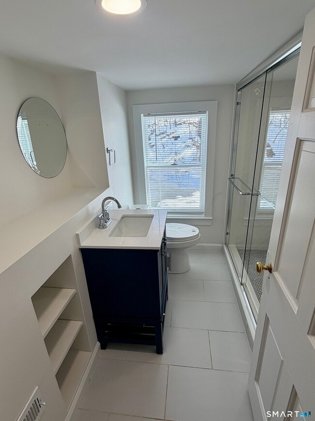 Building Photo - 1185 Linden Ave