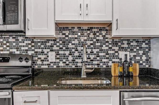 Kitchen - Sink - 1247 Penn St NE