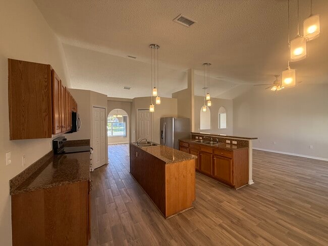 Building Photo - 48 Pennsylvania Ln