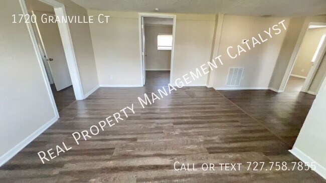 Building Photo - 1720 Granville Ct S