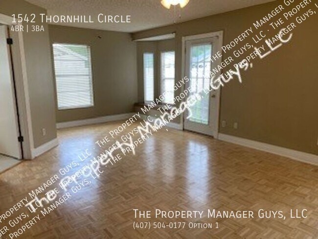 Building Photo - 1542 Thornhill Cir