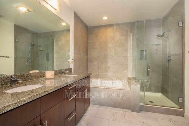 Building Photo - 1050 Island Ave