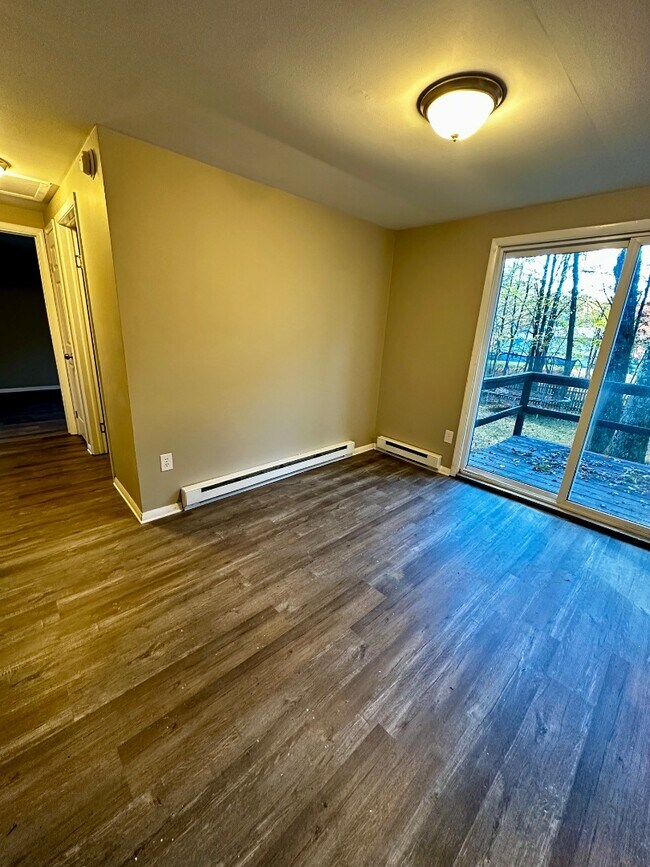 Building Photo - 101 Mohawk Trail